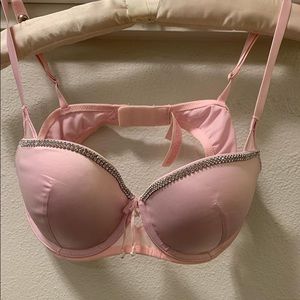 Victoria's Secret Very Sexy balconet bra